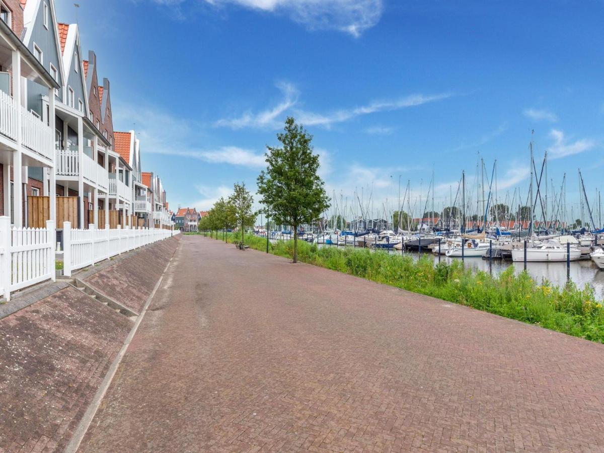 Luxury Houseboat In Volendam Marina Hotel Exterior photo